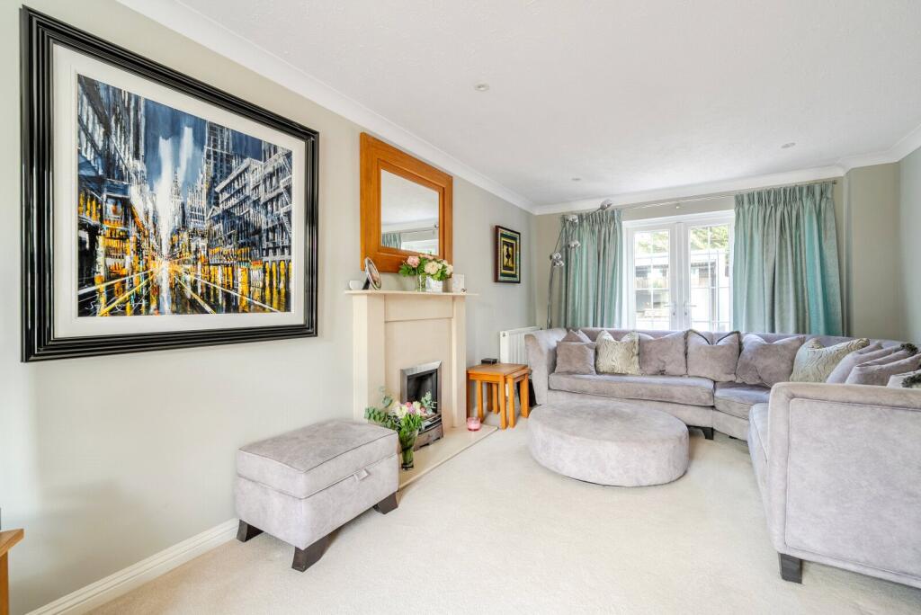 House in Walton-on-Thames, Surrey - View 5