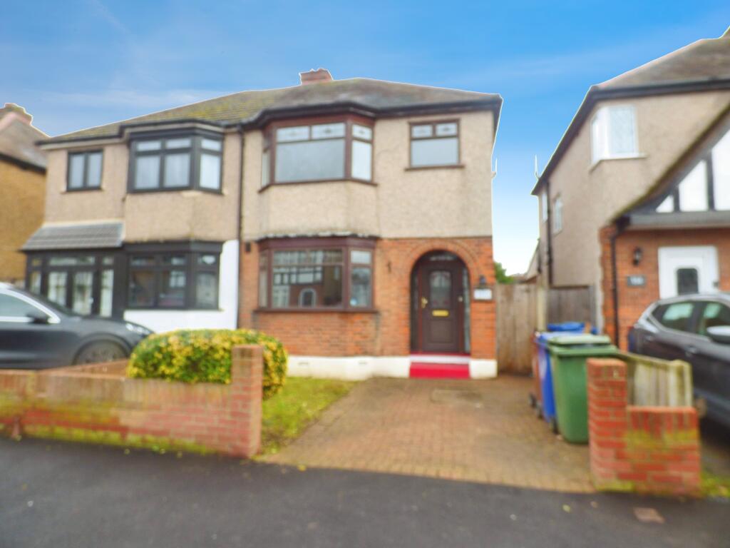 Main image of property: Heathview Road, Grays, RM16