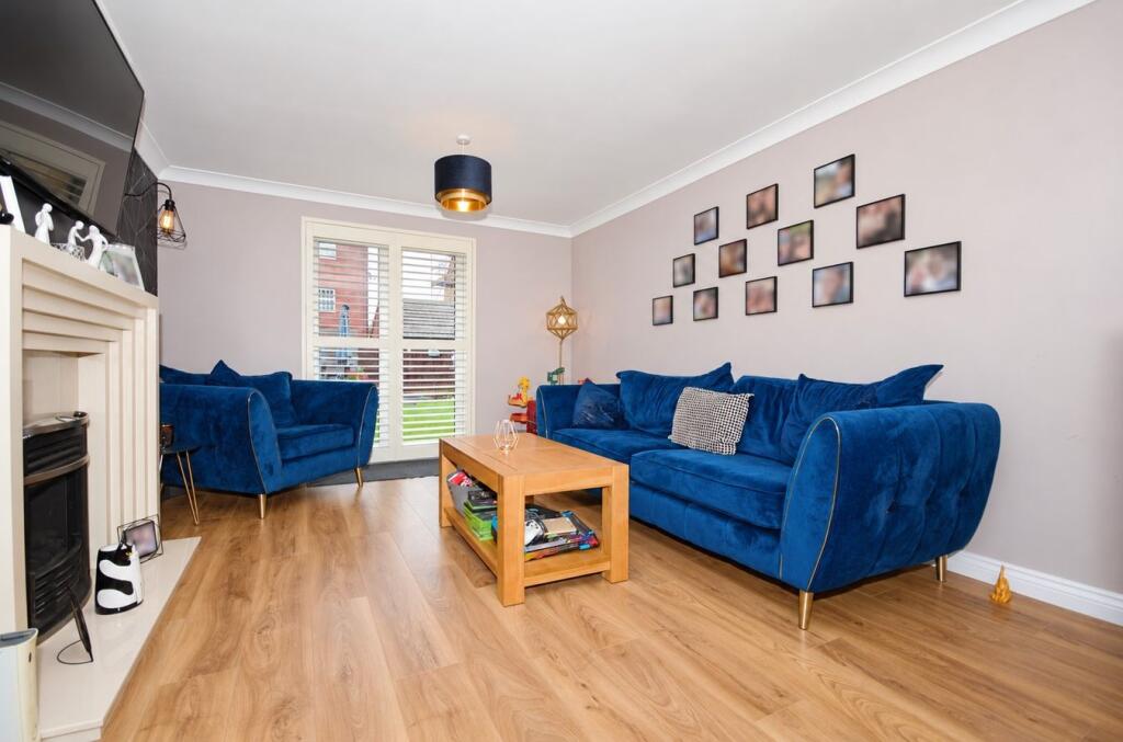 House in Rugby, Warwickshire - View 4