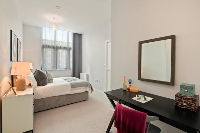 Apartment in London - View 5
