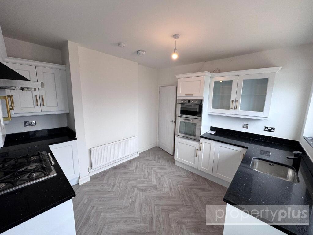 House in Cardiff, Trealaw - View 4