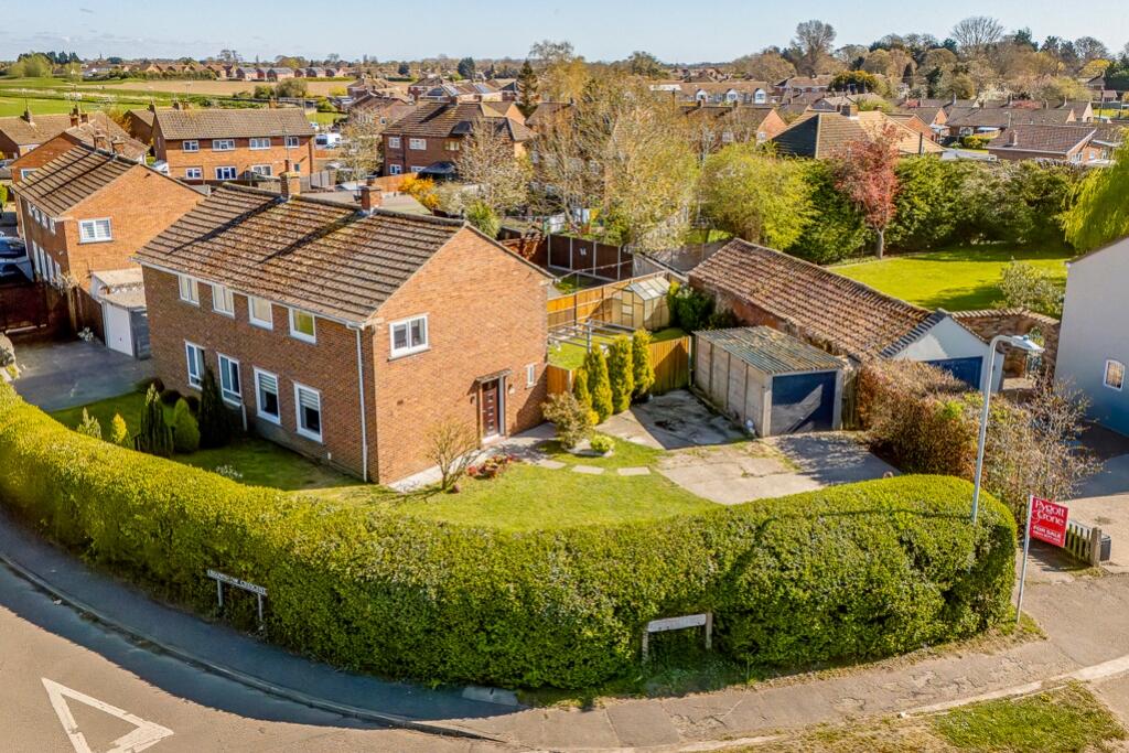 Main image of property: Brownlow Crescent, Pinchbeck, Spalding, Lincolnshire, PE11