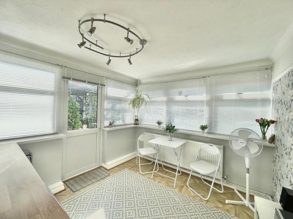 House in Gillingham, Parkwood - More
