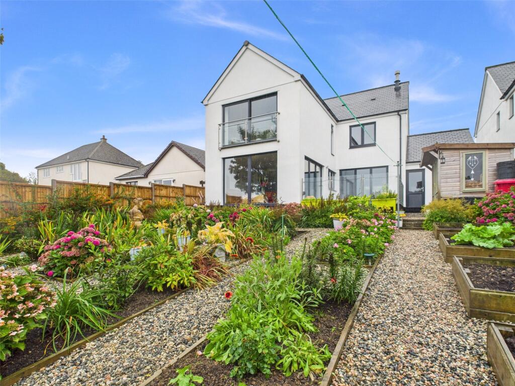 4-bed detached on Hantona Close, Highampton, Beaworthy, £475,000