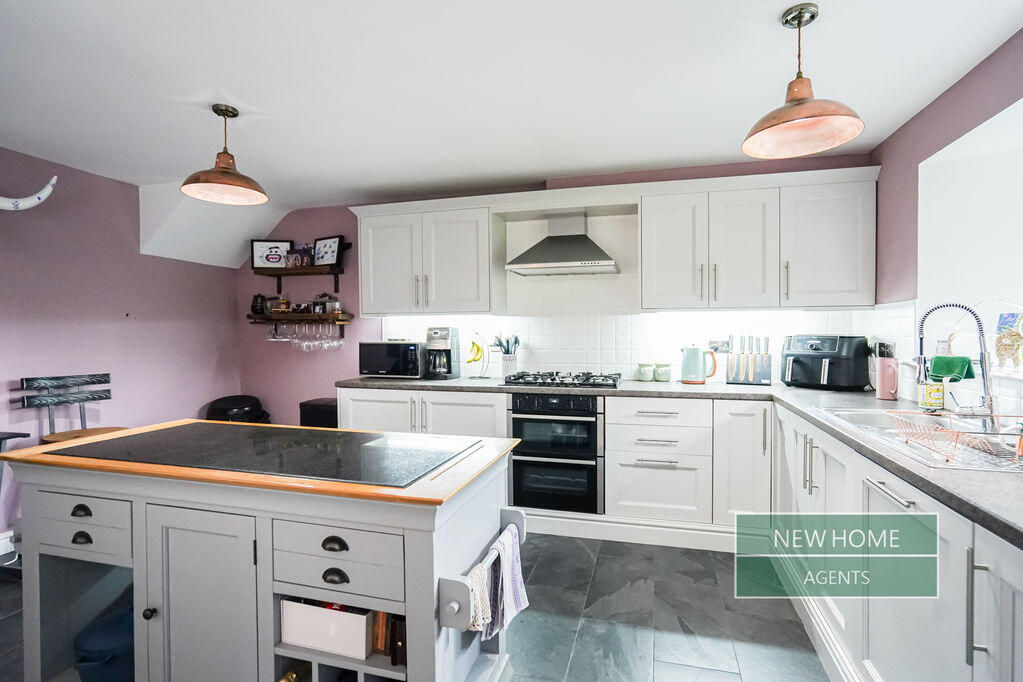 House in Lancaster - View 5