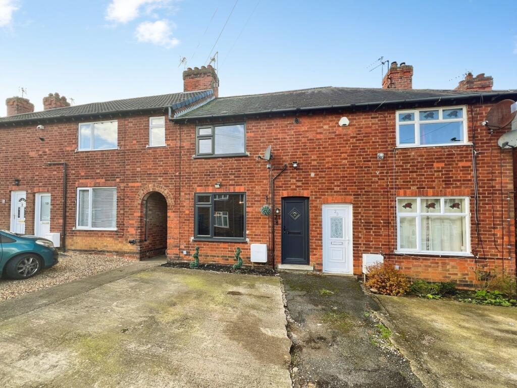 SOLD BY NEWTON FALLOWELL - Kingston Avenue, South Kesteven