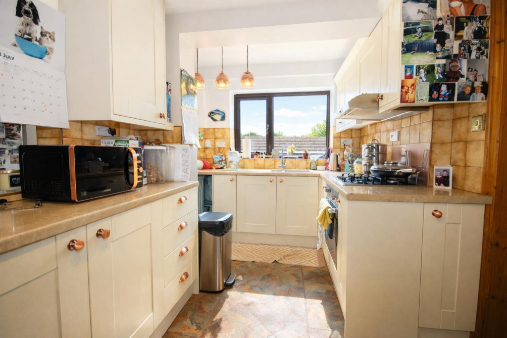 House in Wakefield, Featherstone - View 5