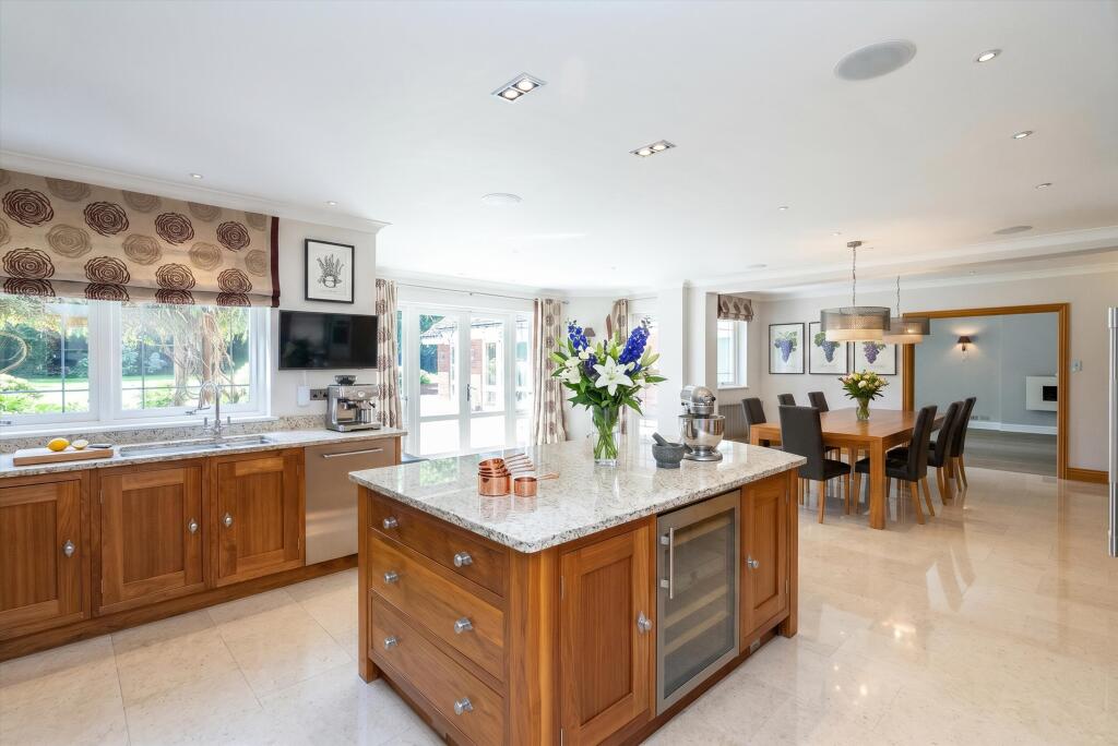 House in Kingston upon Thames - View 4