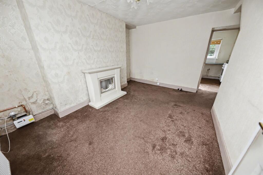 9 Rose Row, Aberdare photo 5