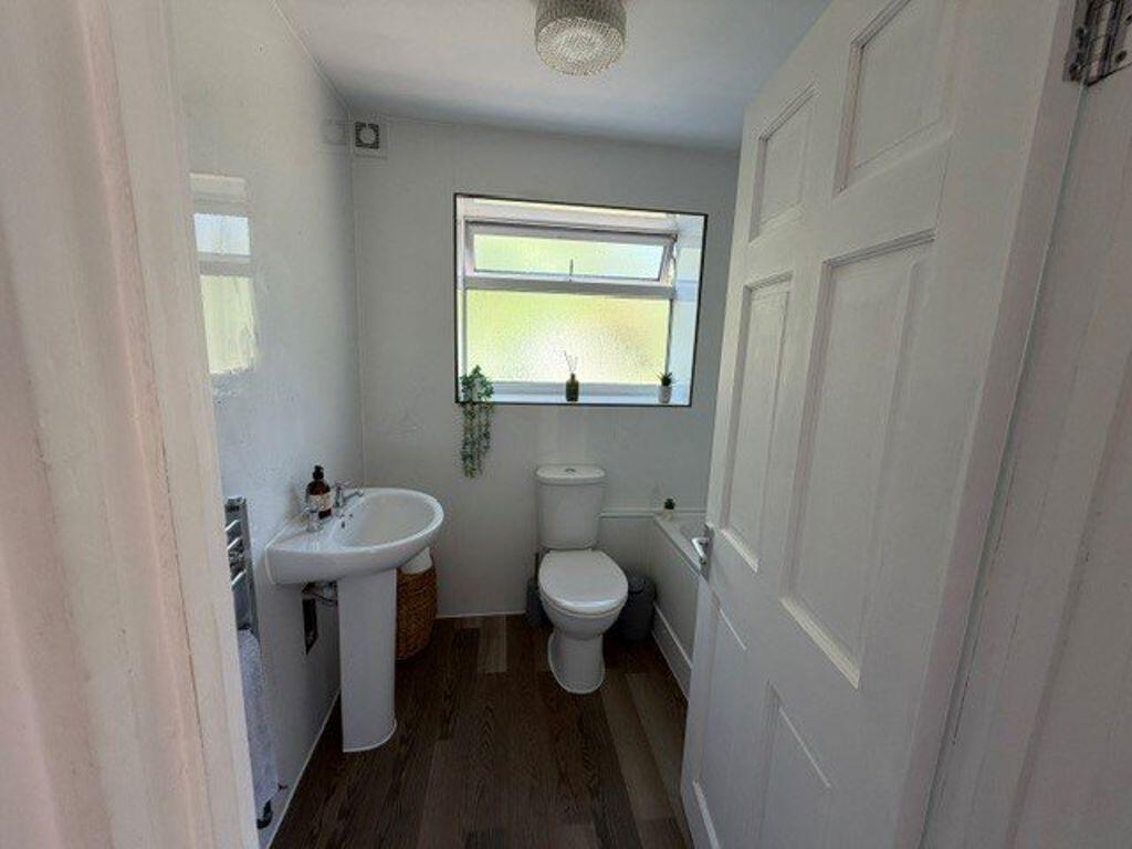 House in Kettering, Avondale - View 5