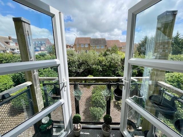 Hamilton Close, Portslade. photo 4