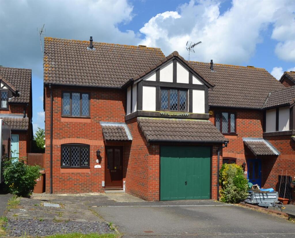 Main image of property: Oak End, Buntingford