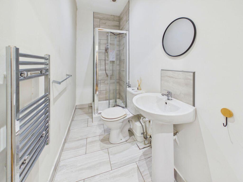 Apartment in York - View 5