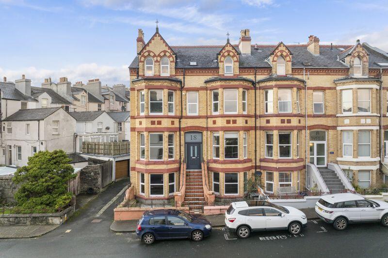 Main image of property: 18 Hutchinson Square, Douglas