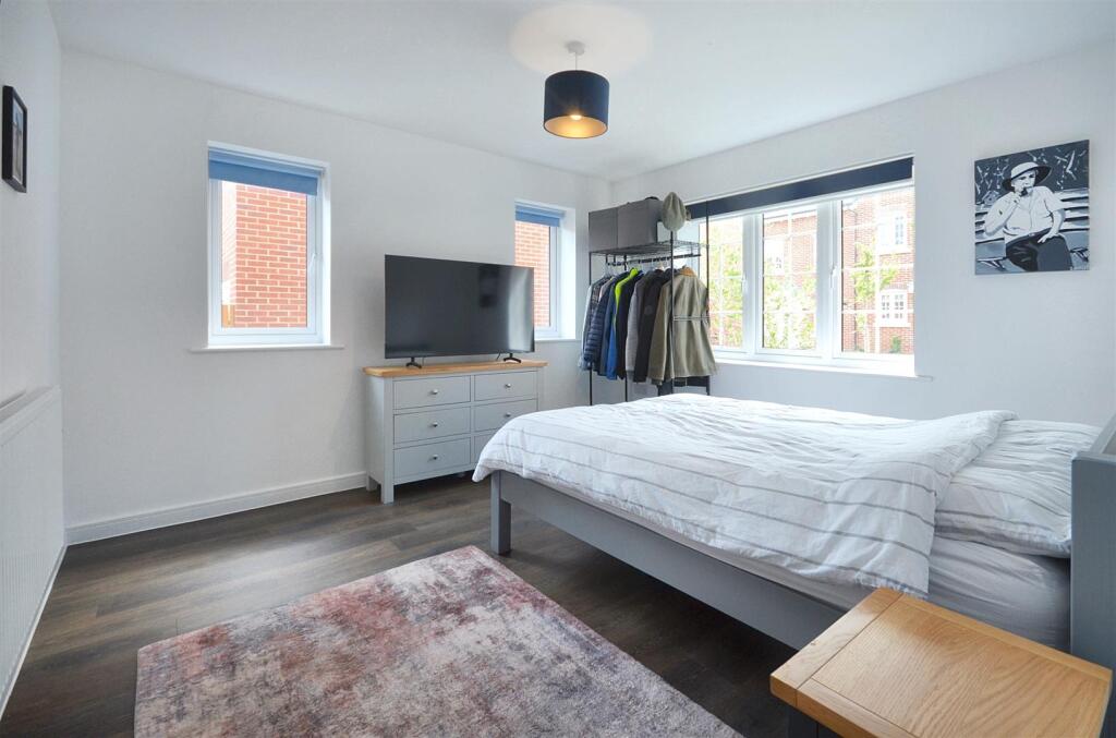 House in Dorchester, Sturminster Newton - More