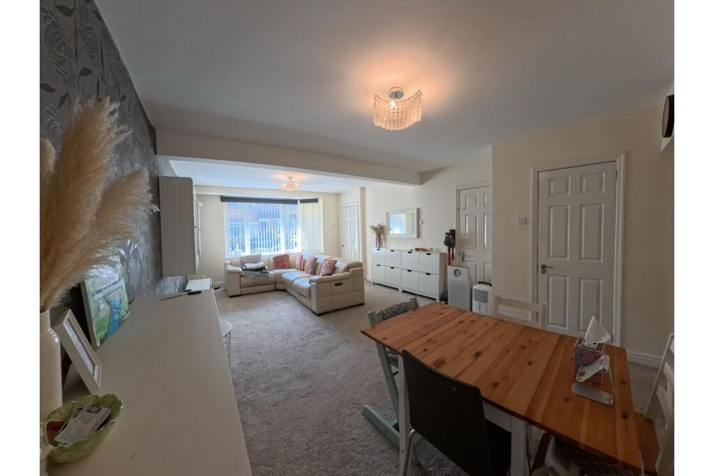 Main image of property: Glaisdale Avenue, Coventry, CV6
