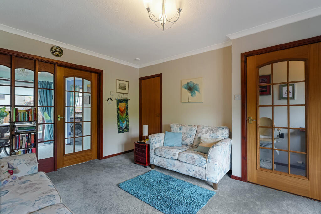 House in Polmont, Falkirk - View 5