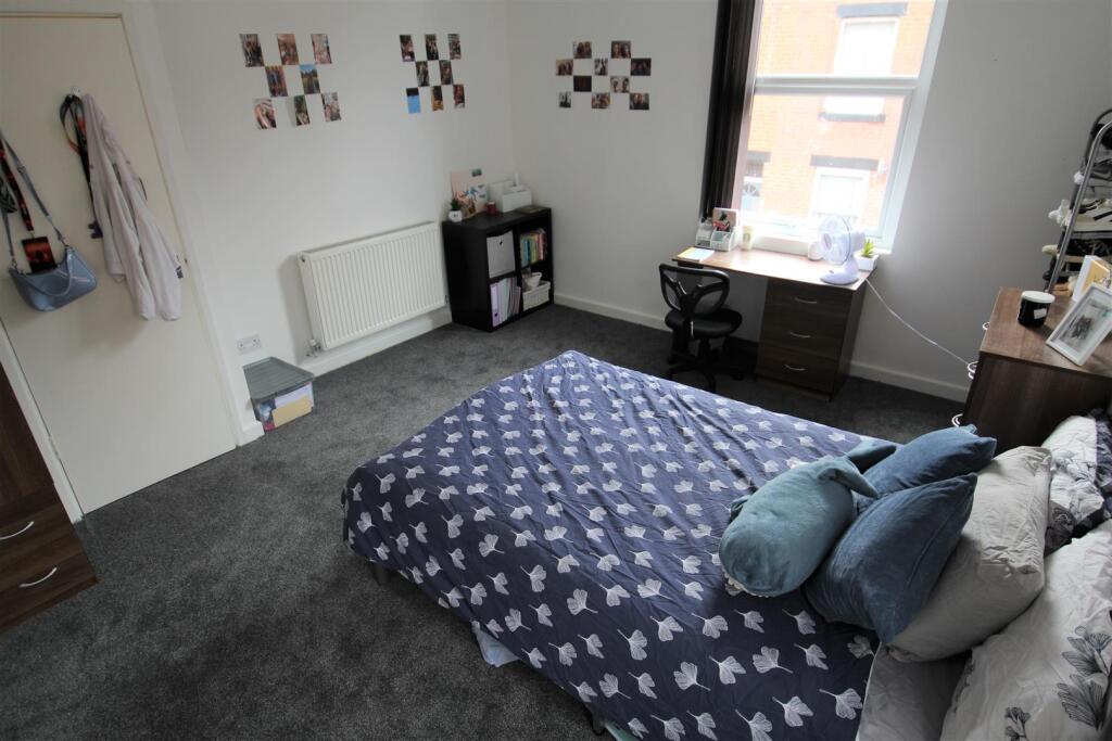 House in Leeds - View 4