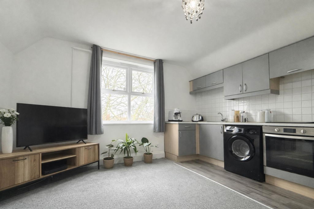 Main image of property: Shaftesbury Road, Leicester