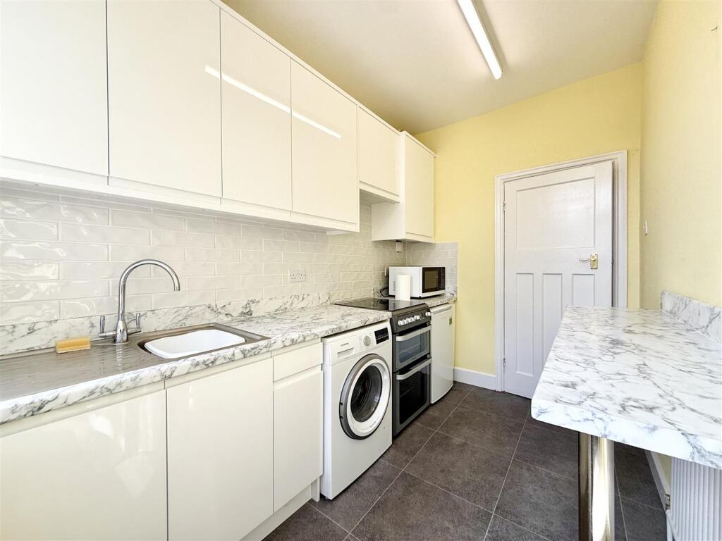 House in Birmingham - View 4