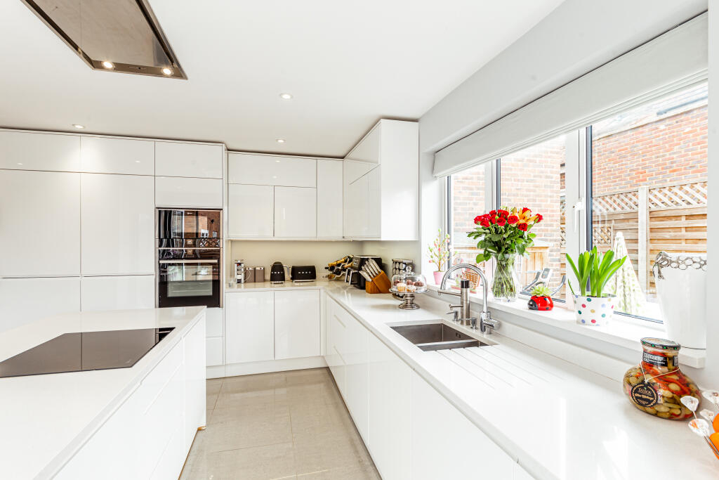 Additional image 4 of Tippendell Lane, St. Albans, Hertfordshire, AL2