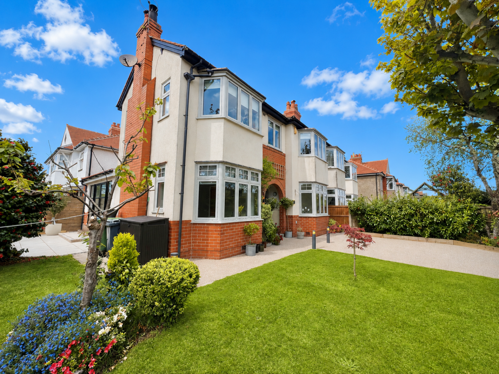North Drive, Cleveleys, FY5, Cleveleys