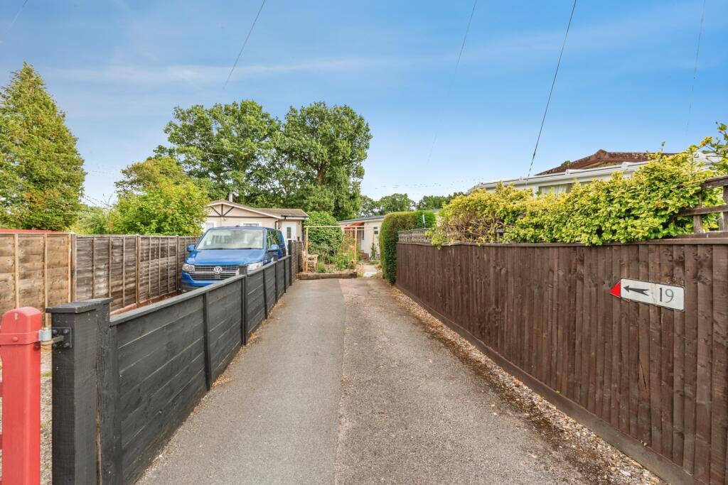 House in New Forest, Netley Marsh - View 5