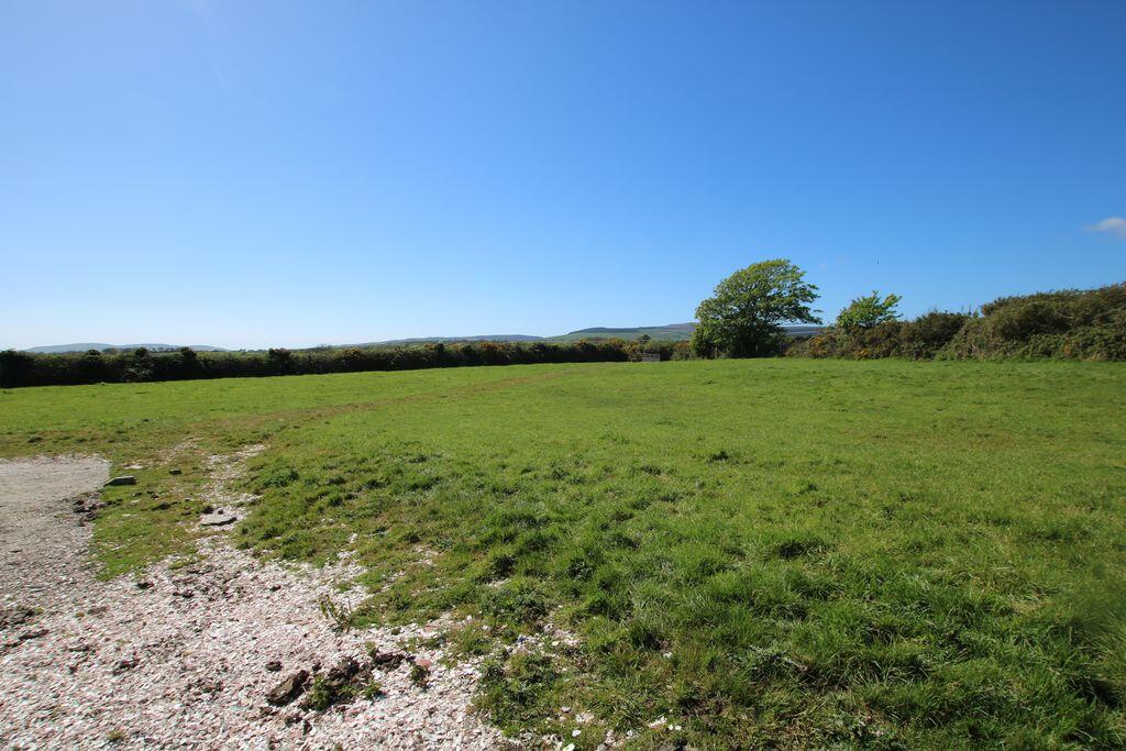 Wireless Station, Phildraw Road, Ballasalla - More