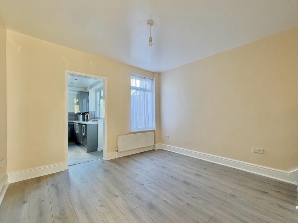 Garfield Street, Watford, WD24 photo 3