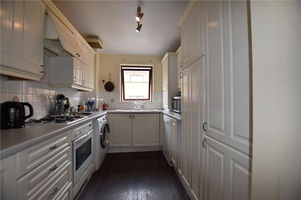 Apartment in London - View 4