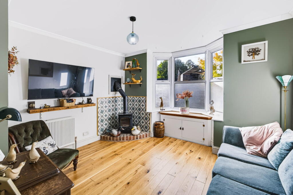 House in Redhill - View 2