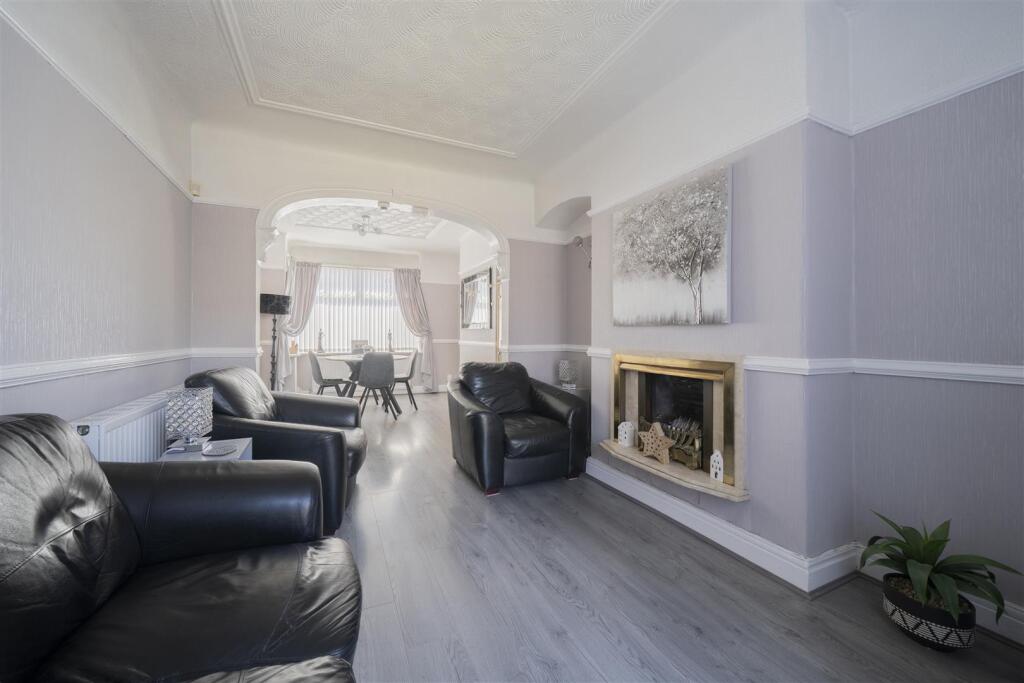 House in Sefton, Liverpool City Region - View 3