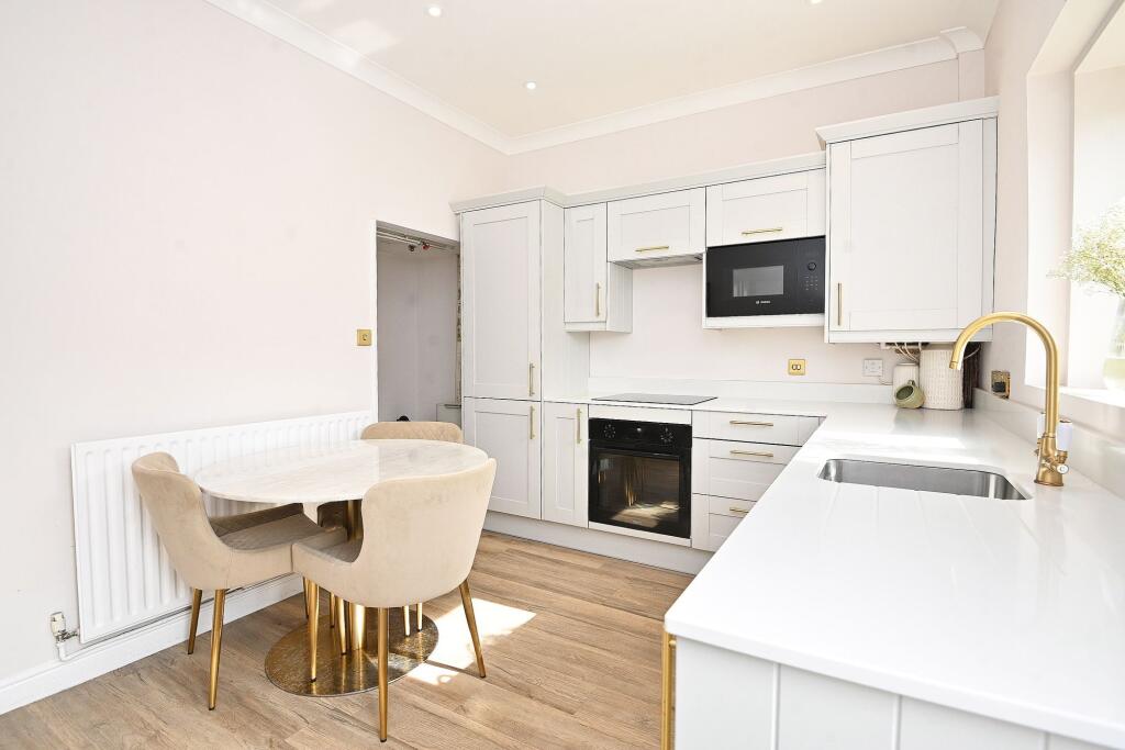 House in Harrogate - View 4