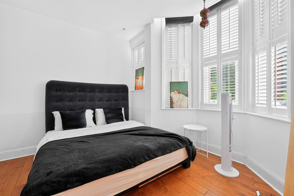 Apartment in London - View 4