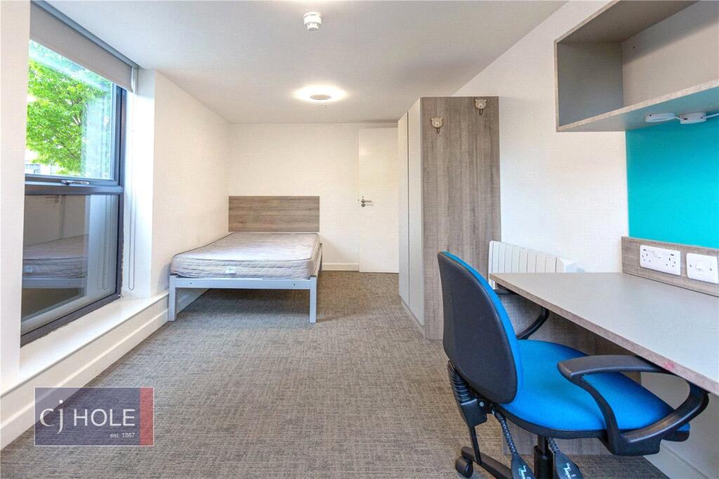 Apartment in Bristol - View 2