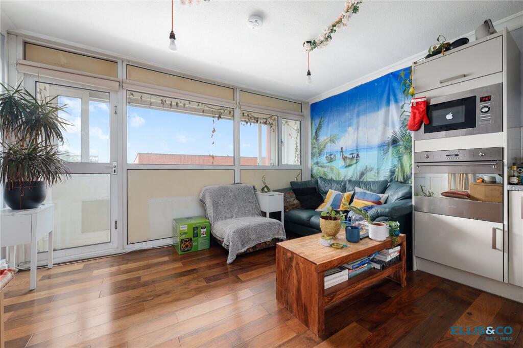 Main image of property: Mansford Street, London, E2