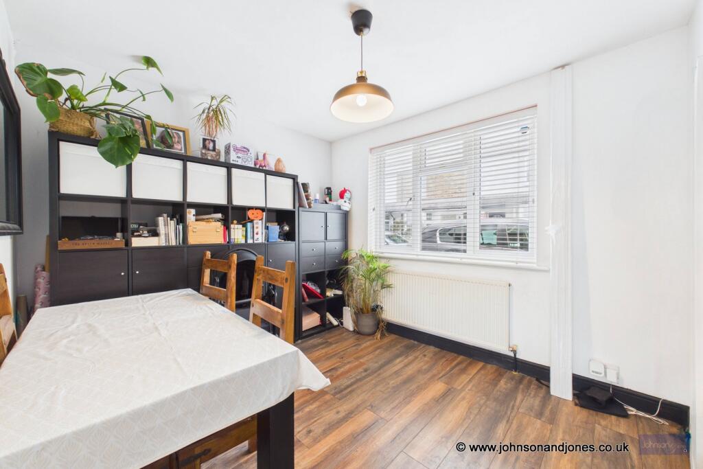House in Kingston upon Thames - View 4