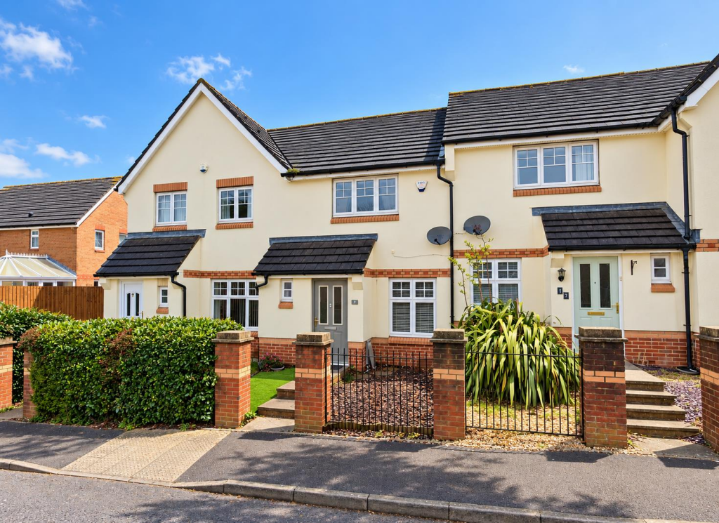 Main image of property: Carn Yr Ebol, Barry