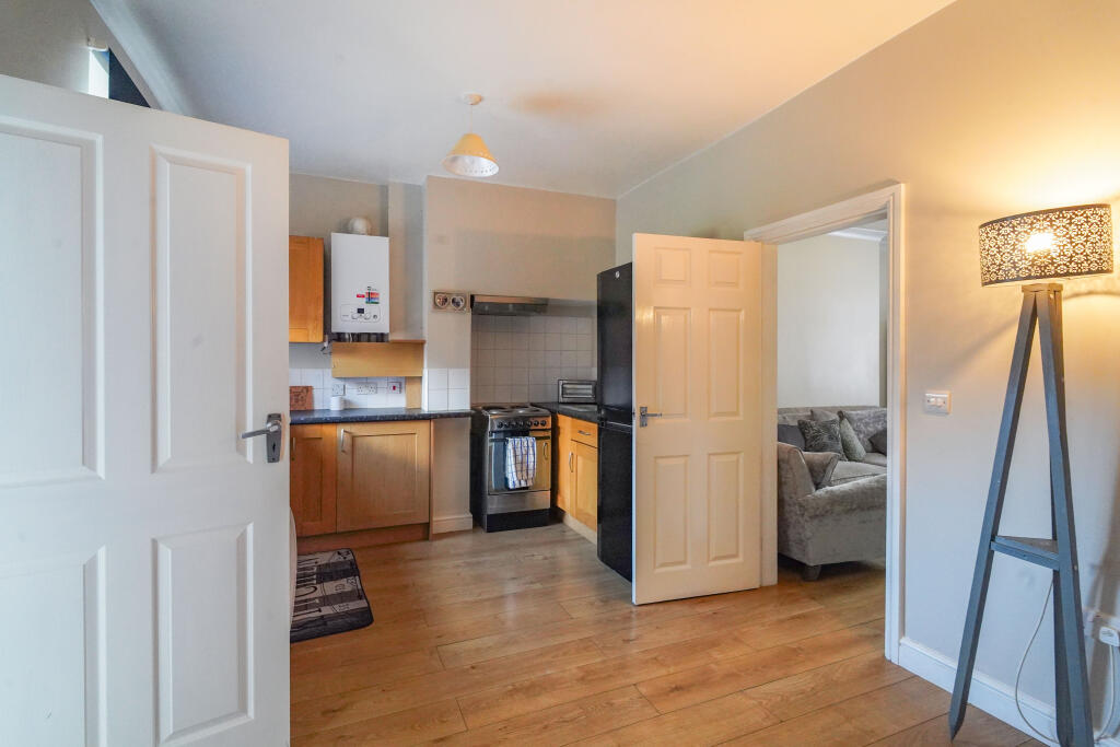 House in Barnsley, South Yorkshire - More