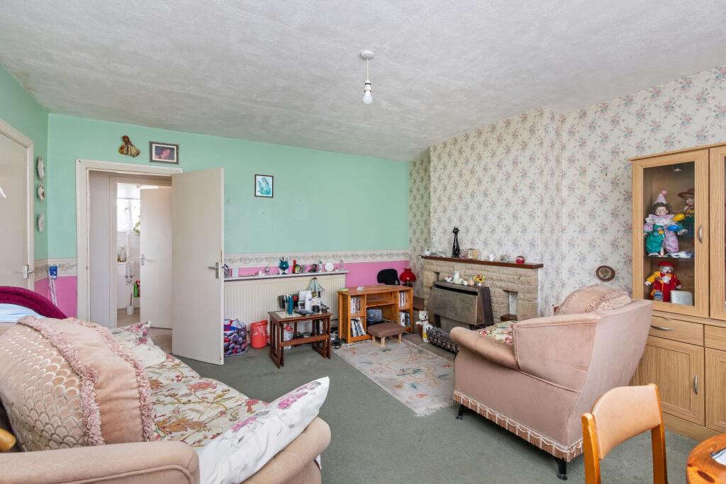 Langbury Lane, Ferring, BN12 photo 3