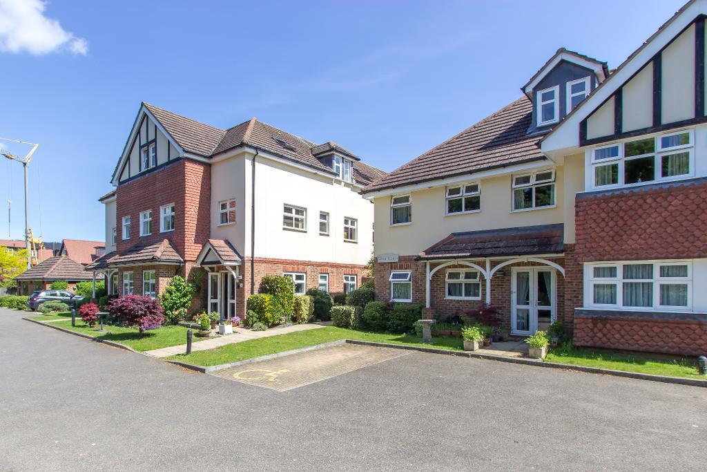 Main image of property: Wren Court, 303 Limpsfield Road, Warlingham, Surrey, CR6 9RL