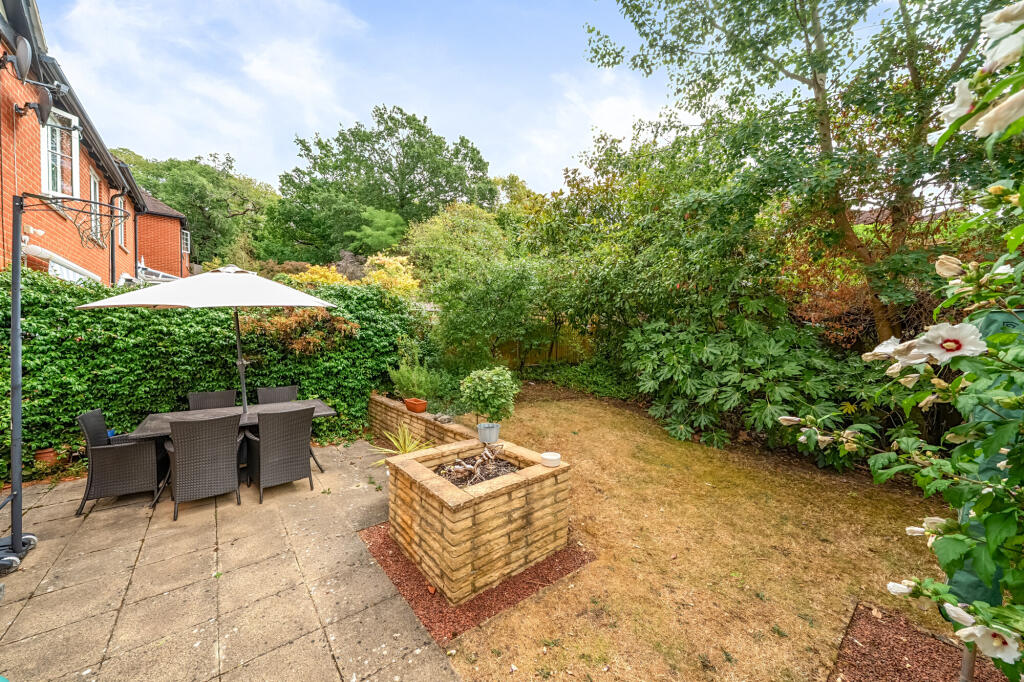 House in Tonbridge - View 4