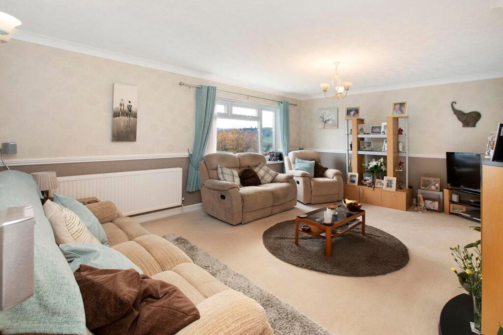 House in Teignbridge, Dawlish - More