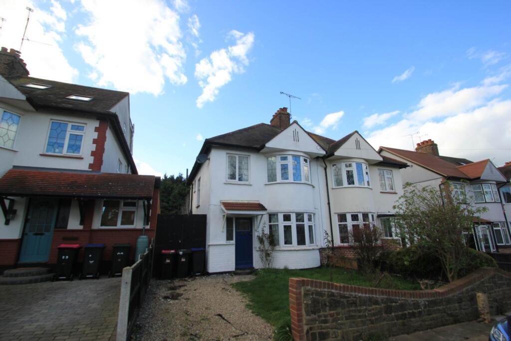 Main image of property: Earls Hall Ave, Southend-On-Sea