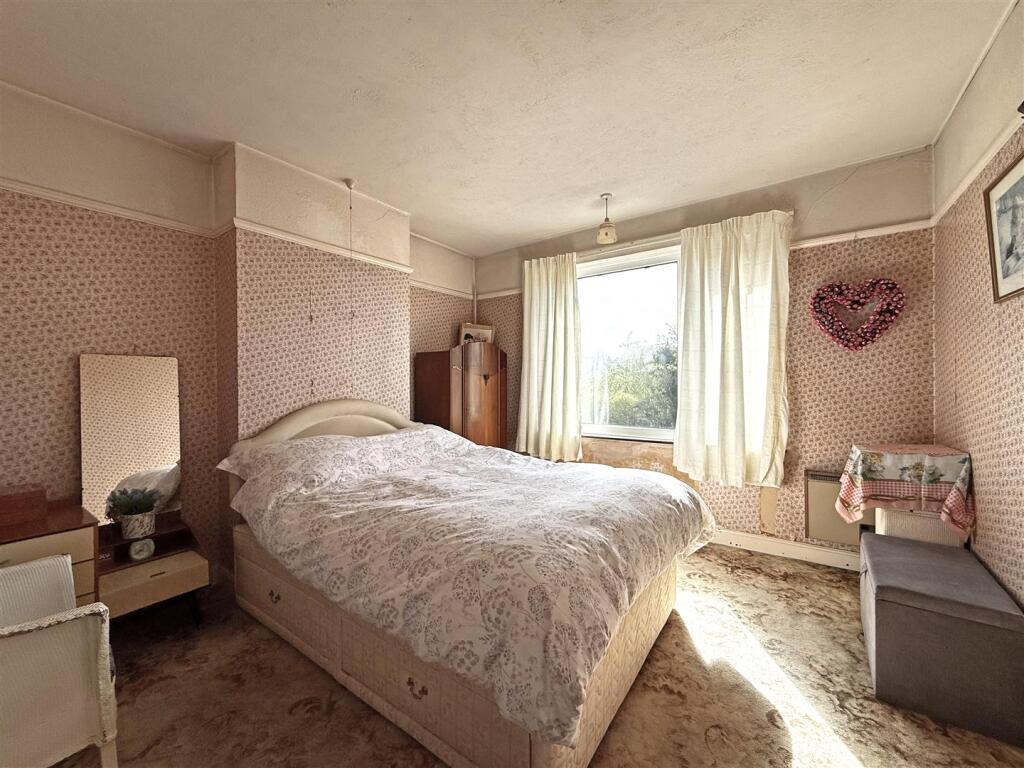 House in Shrewsbury, Shropshire - More