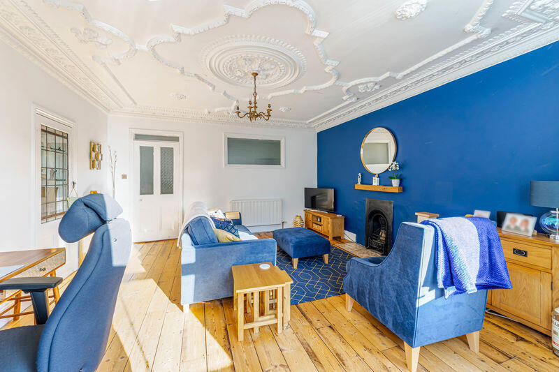 Apartment in Weston-super-Mare, Cliftonville - More