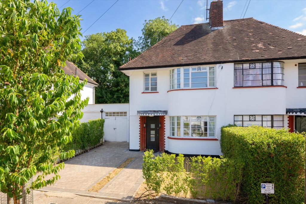 Main image of property: Howard Walk, London N2