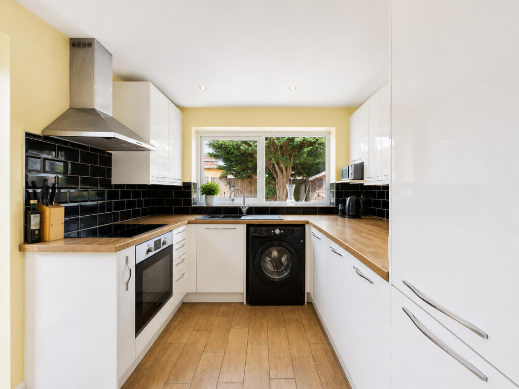 House in Southend-on-Sea - View 5