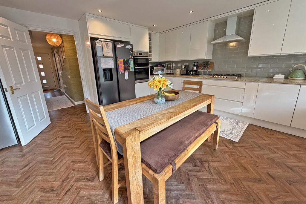 House in Hemel Hempstead, Totteridge - View 3
