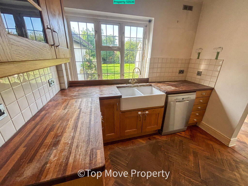 11 West Hill, Epsom, KT19 - More